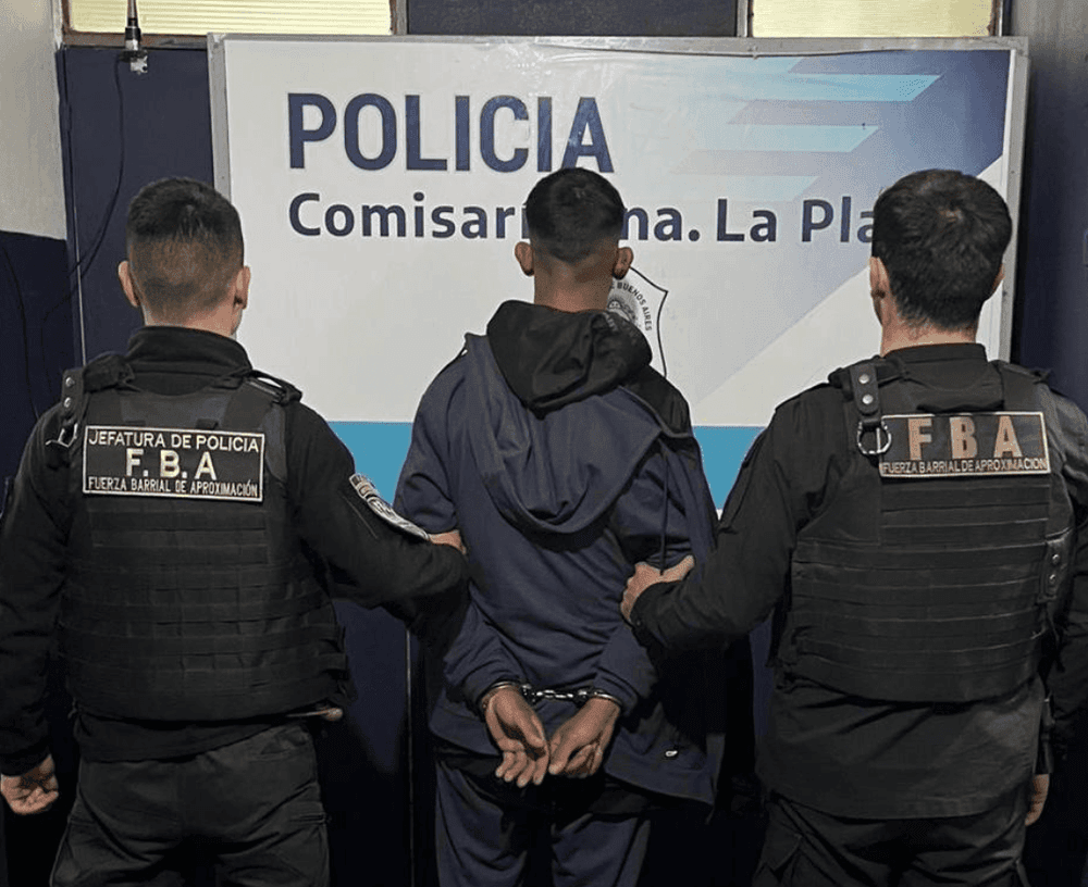 Persecución y detención en La Plata: un hombre fue aprehendido por encubrimiento tras circular en un auto robado