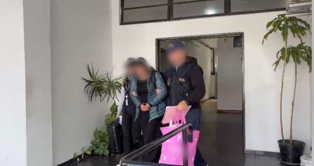 Extraditan de Argentina a una chilena acusada de robo en España